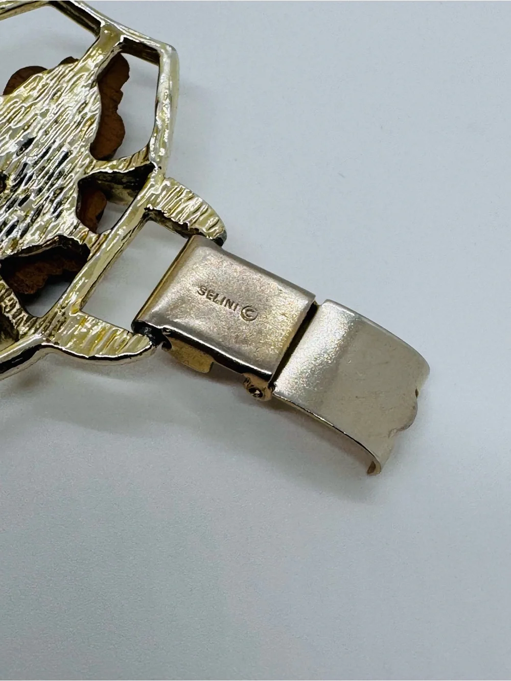 Vintage 1950s–1960s Selini Faux Wood & Gold-Tone Panel Link Bracelet SIGNED